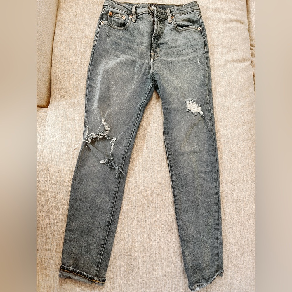 GAP | Skinny Ripped Jeans Size 25